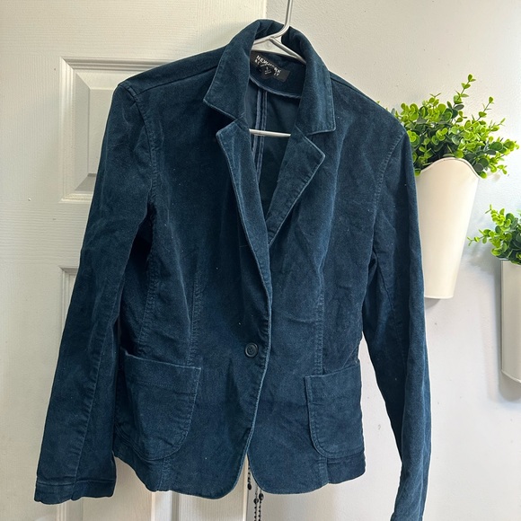 New York & Company Jackets & Blazers - NY & Co velvet blazer size 8
